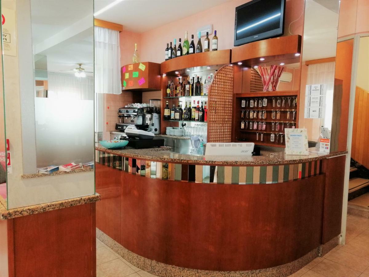 Hotel Alba Rimini Exterior photo